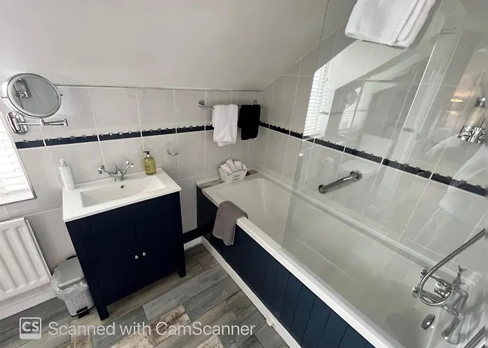 홈스테이 Hightree House